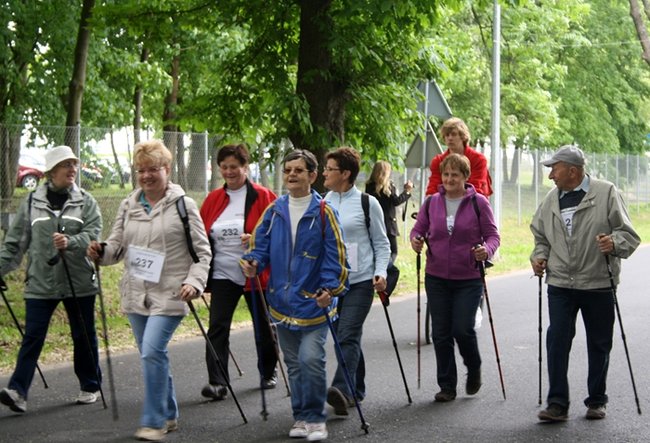 Pobiegli z dala od bomb - zdjęcia