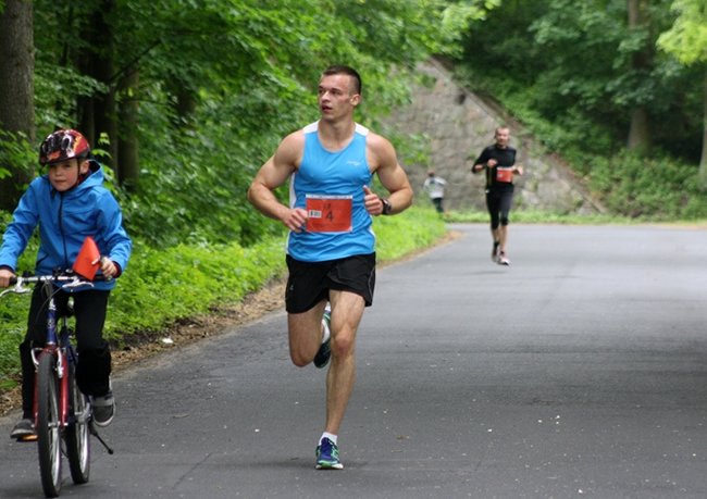 Pobiegli z dala od bomb - zdjęcia