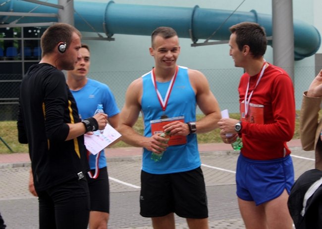 Pobiegli z dala od bomb - zdjęcia