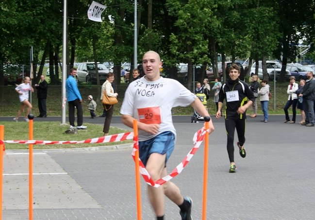 Pobiegli z dala od bomb - zdjęcia