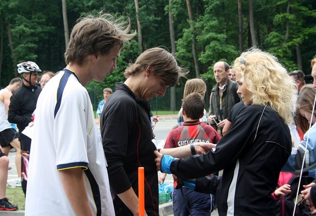 Pobiegli z dala od bomb - zdjęcia