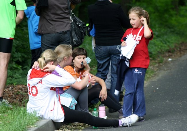 Pobiegli z dala od bomb - zdjęcia