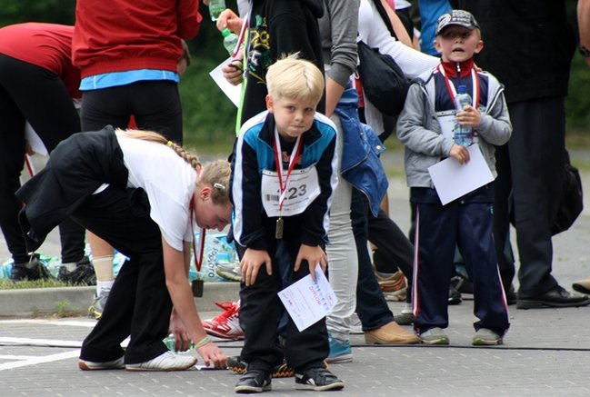 Pobiegli z dala od bomb - zdjęcia