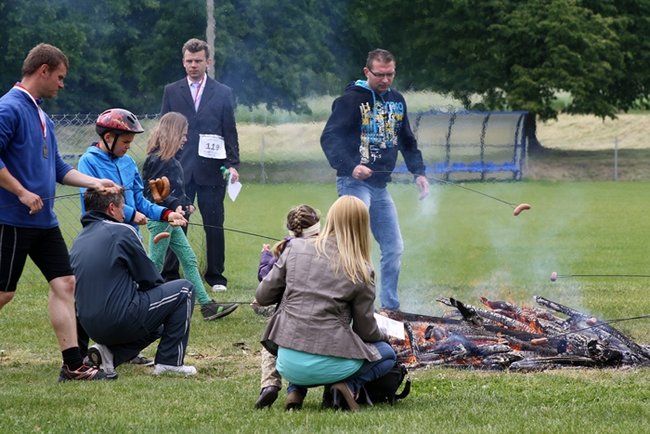 Pobiegli z dala od bomb - zdjęcia