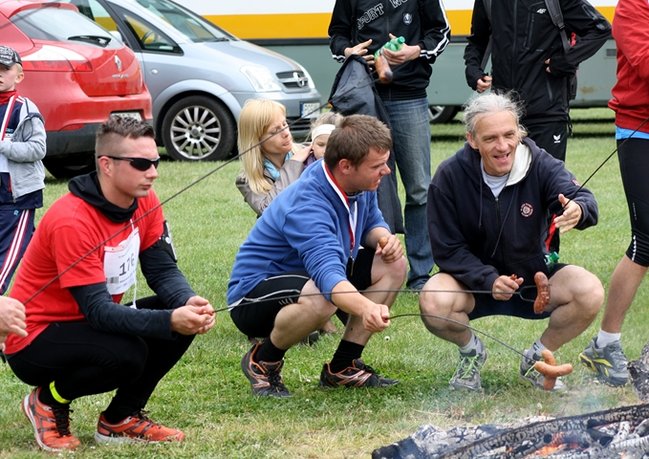 Pobiegli z dala od bomb - zdjęcia