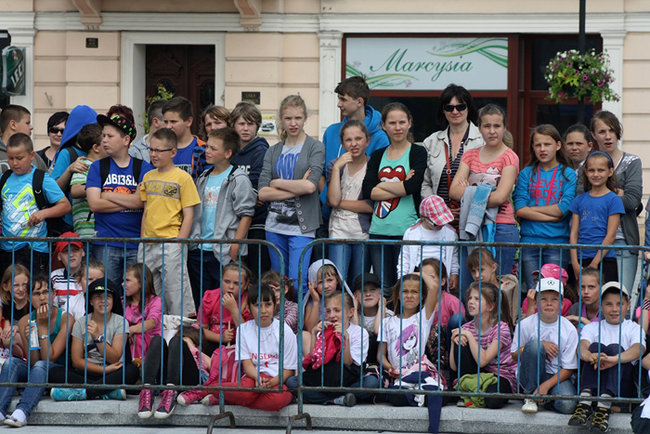 Rynek pełen dzieci - zdjęcia
