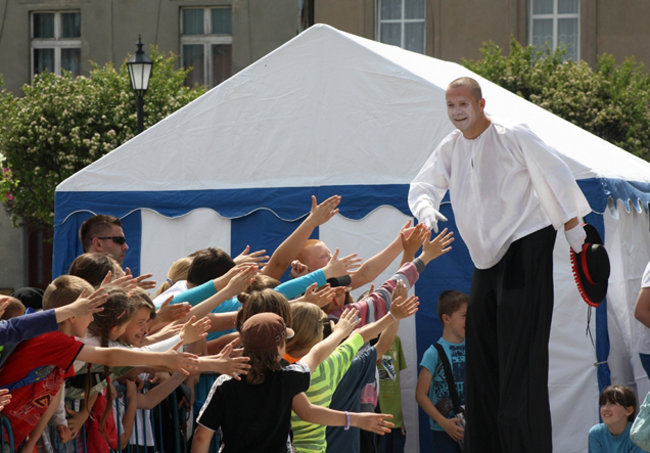 Rynek pełen dzieci - zdjęcia