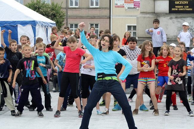 Rynek pełen dzieci - zdjęcia
