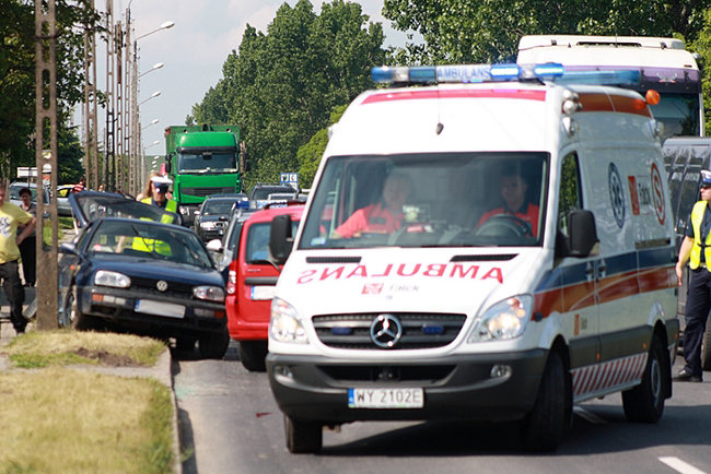 Zderzyły się dwa samochody - zdjęcia