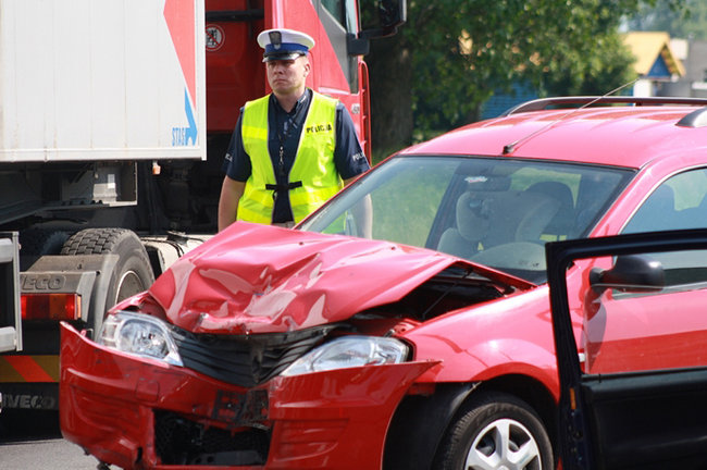 Zderzyły się dwa samochody - zdjęcia
