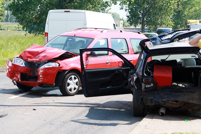 Zderzyły się dwa samochody - zdjęcia