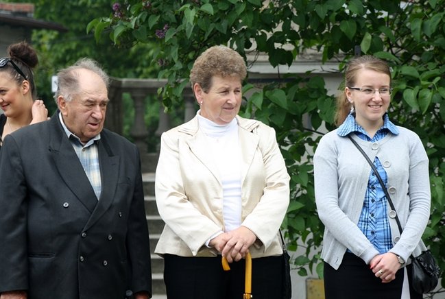 Wyszli z Eucharystią na Rynek - zdjęcia