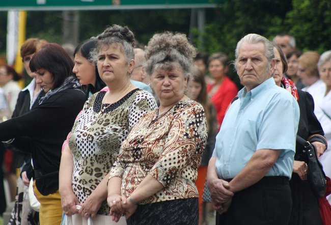 Wyszli z Eucharystią na Rynek - zdjęcia