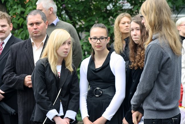 Wyszli z Eucharystią na Rynek - zdjęcia