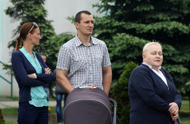 Wyszli z Eucharystią na Rynek - zdjęcia