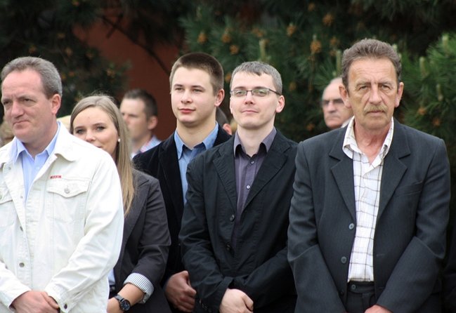 Wyszli z Eucharystią na Rynek - zdjęcia