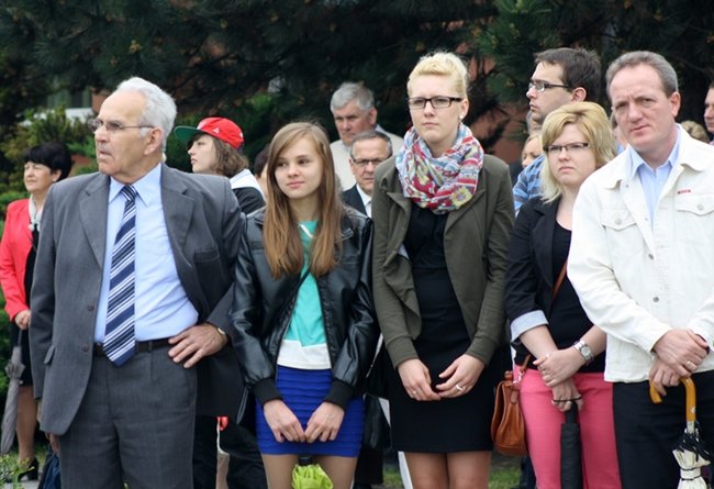 Wyszli z Eucharystią na Rynek - zdjęcia