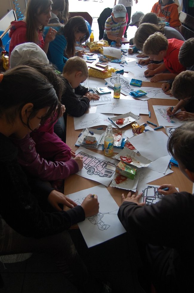 Strażacy pamiętali o dzieciach - zdjęcia