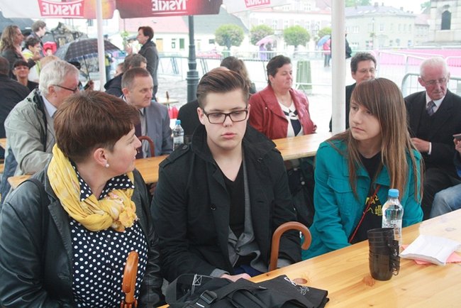 Deszcz nie sprzyjał zabawie - zdjęcia