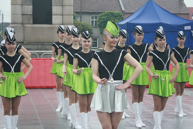 Deszcz nie sprzyjał zabawie - zdjęcia