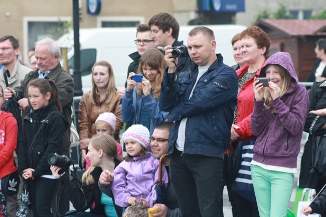 Deszcz nie sprzyjał zabawie - zdjęcia
