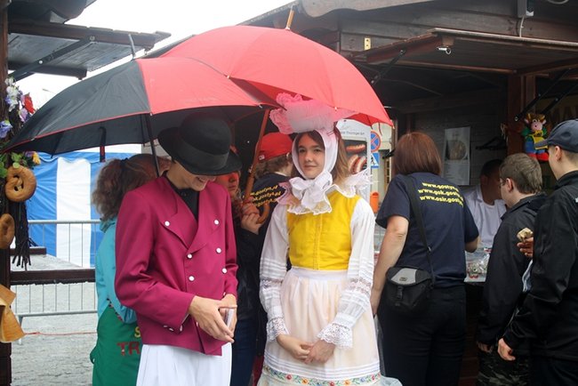 Deszcz nie sprzyjał zabawie - zdjęcia