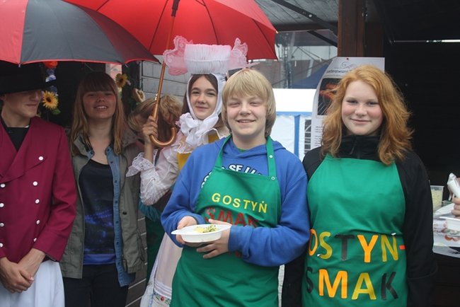 Deszcz nie sprzyjał zabawie - zdjęcia