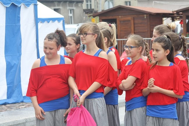 Deszcz nie sprzyjał zabawie - zdjęcia