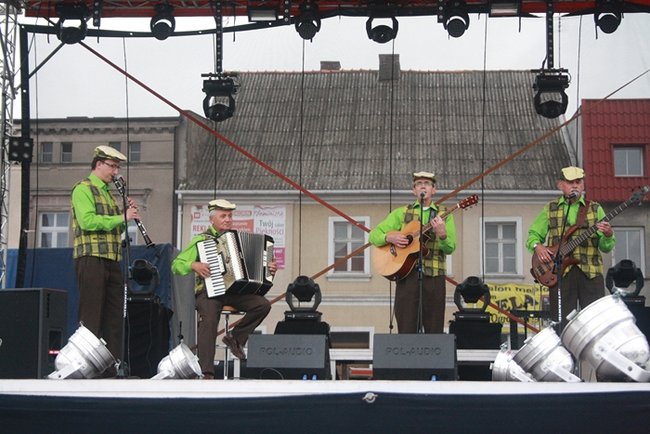 Deszcz nie sprzyjał zabawie - zdjęcia