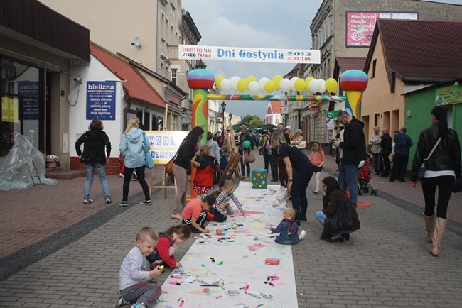 Deszcz nie sprzyjał zabawie - zdjęcia