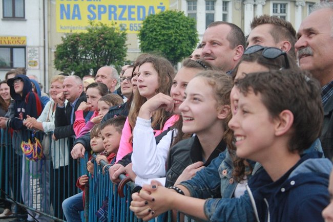 Deszcz nie sprzyjał zabawie - zdjęcia