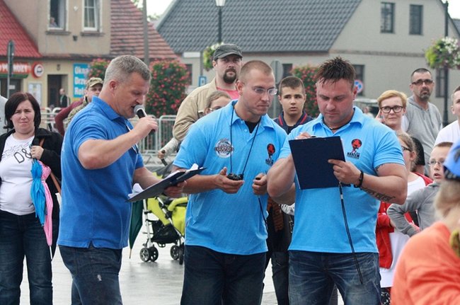 Deszcz nie sprzyjał zabawie - zdjęcia