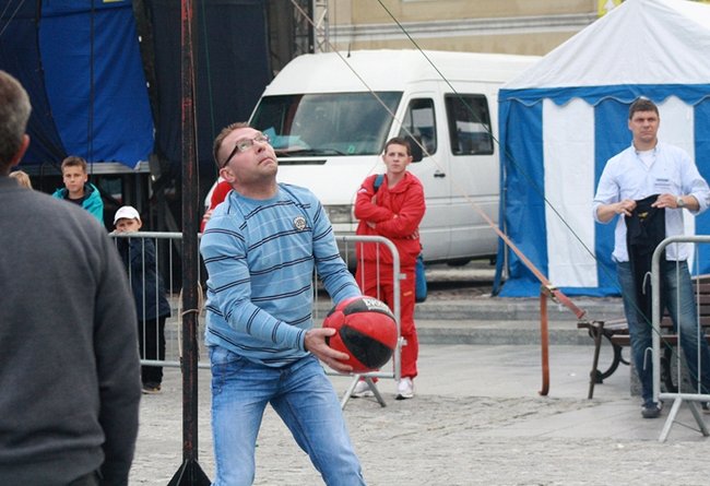 Deszcz nie sprzyjał zabawie - zdjęcia