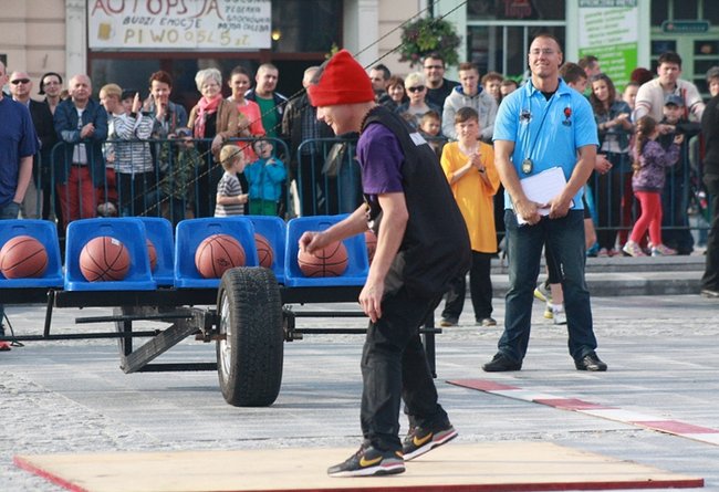Deszcz nie sprzyjał zabawie - zdjęcia