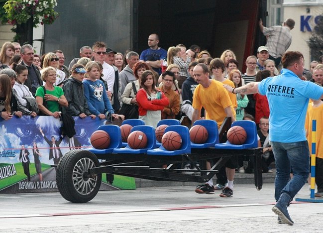 Deszcz nie sprzyjał zabawie - zdjęcia