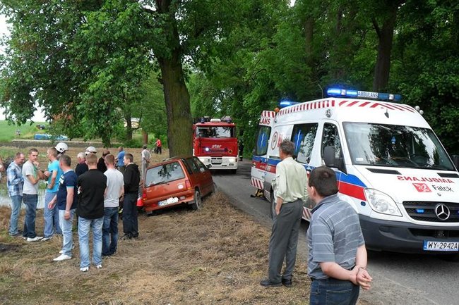 Był pijany i jechał zbyt szybko - zdjęcia