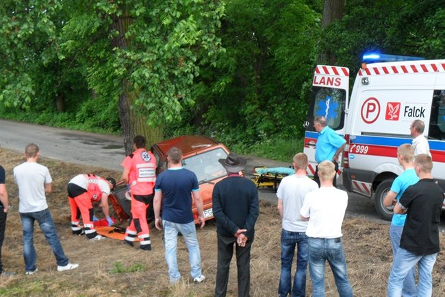 Był pijany i jechał zbyt szybko - zdjęcia