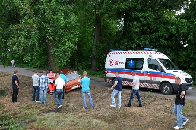 Był pijany i jechał zbyt szybko - zdjęcia