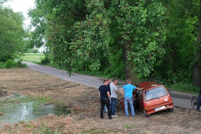 Był pijany i jechał zbyt szybko - zdjęcia