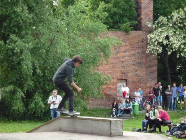 Skaterzy opanowali Borek - zdjęcia