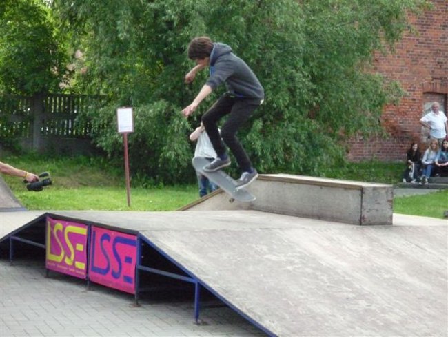 Skaterzy opanowali Borek - zdjęcia