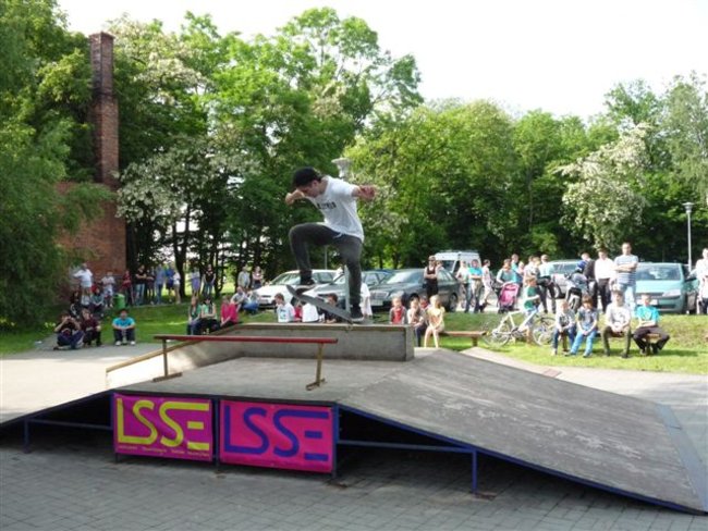 Skaterzy opanowali Borek - zdjęcia