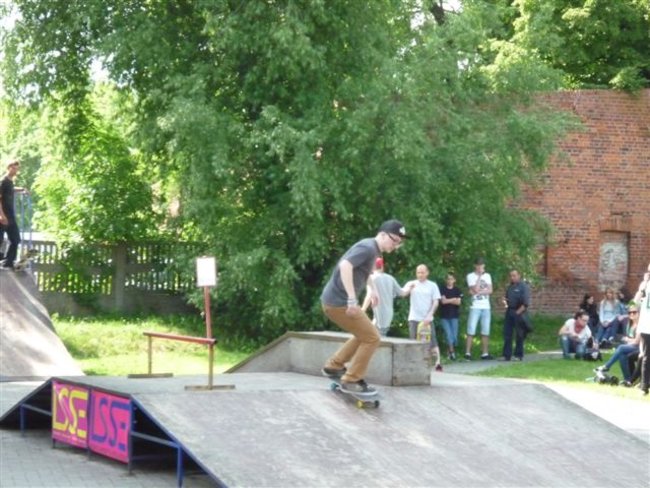 Skaterzy opanowali Borek - zdjęcia