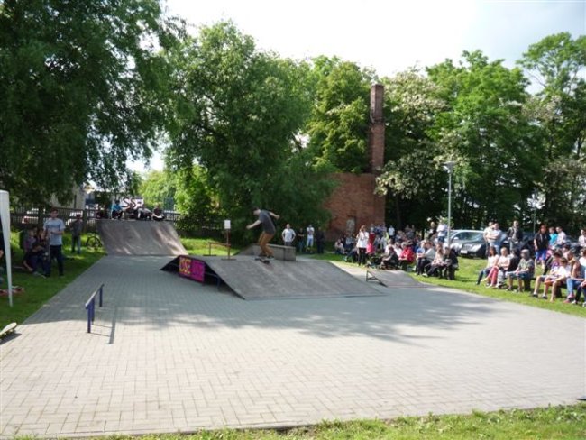 Skaterzy opanowali Borek - zdjęcia