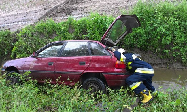 Jechała zbyt szybko - zdjęcia