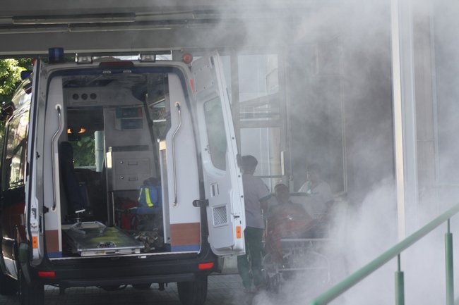 W szpitalu ewakuowano pacjentów - zdjęcia