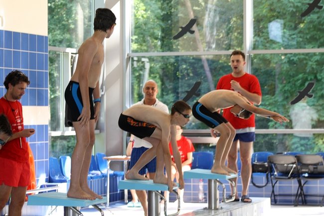 Pływają coraz lepiej - zdjęcia