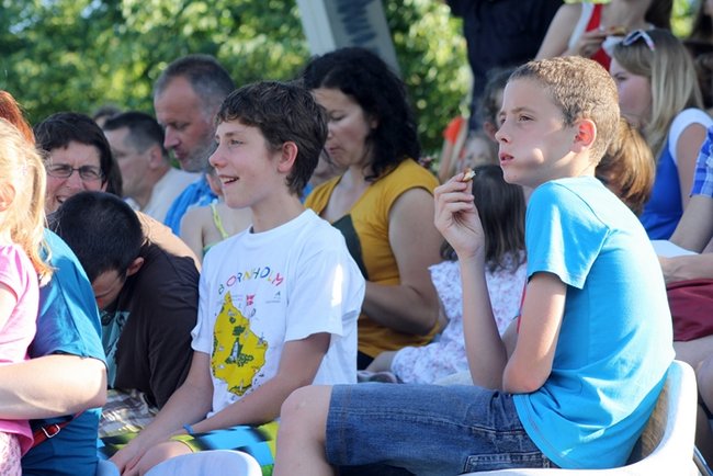 Pływają coraz lepiej - zdjęcia