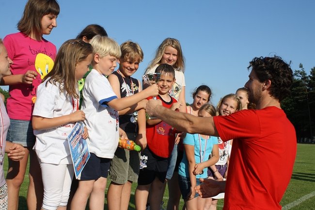 Pływają coraz lepiej - zdjęcia