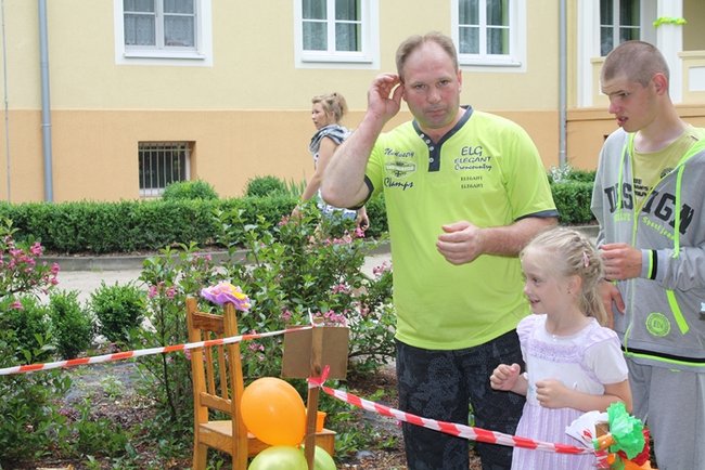 Smerfne powitanie lata - zdjęcia